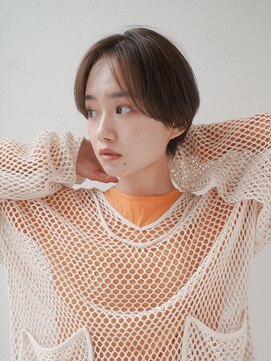 ガーランドツー(Garland 2F) センターパートニュアンスパーマブルージュハンサムショート