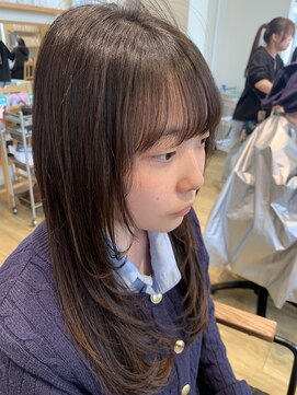 ジップ 緑店(zip) 韓国風レイヤーカット × 20代韓ドル風ヘア