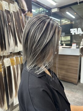 ラフ(LAFF) #黒髪#ボブルフ#ネビージュ#小顔#ワンレン