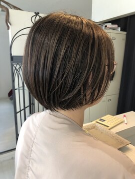 エクロジエ 鳴門店 ショートボブ