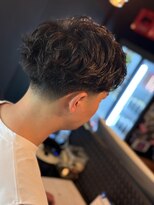 フランクスバーバー アンド ビアークラブ(FRANK'S BARBER and BEER CLUB)&nbsp;スパイキーショート/フェザーパーマ/サーフカール/有楽町