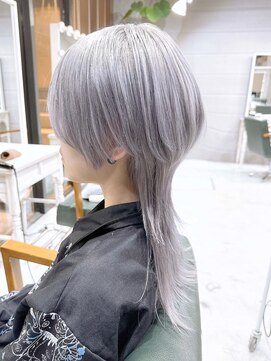 デイズ(days) 【ジェンダーレス】ダブルカラー地雷系ホワイトシルバーウルフ