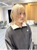 ダブルカラー　ミルクティーベージュ　ウルフカット