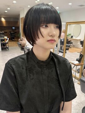 サーカス 町田(circus) [パツっとレイヤーショートボブ]