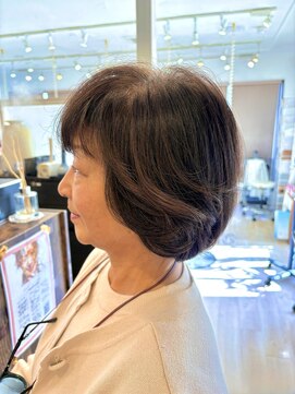 軽やかショートボブ