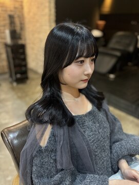 透明感抜群暗髪