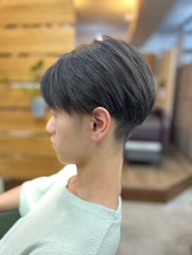 ベリーノ ヘア(bellino hair) ツーブロセンター分け