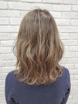 グランシュ 青葉台店(GranCieux) 細ハイライトアッシュ人気カラー☆