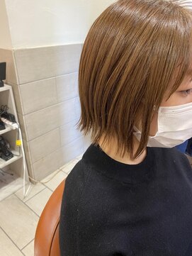 テトラ バイ ネオリーブ 横浜西口店(tetra by neolive) 切りっぱなしミニボブ☆