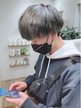 モリオフロムロンドン 松戸店(Morio from London) 【松戸 岩口】カーキカラー刈り上げマッシュショート