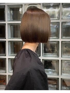 ナインスフロア(9NINTH FLOOR) ワンレングスボブ内巻きボブ/透明感ベージュブラウン/グレージュ