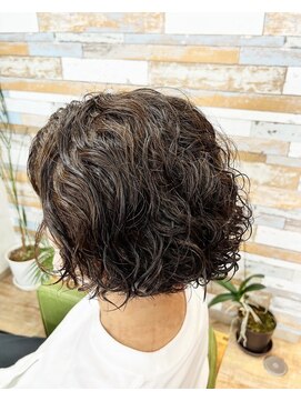 ハウオリ ヘアーワークス(Hauoli hair works) ボブ×スパイラルパーマ