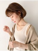 ゆるふわ耳だしショートボブ×明るめシアーグレージュ
