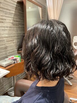アミカ シーモール店(Amica) ミディアムパーマ