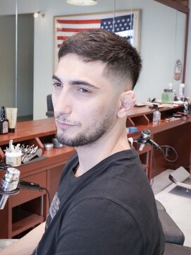 ローサムカットワークス(LOSOME CUT WORKS) フェードカット　フェザーアップ　スキンフェード