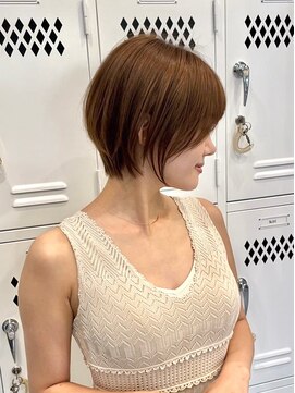 プラチナ(PLATINA) ショートショートボブベージュカラーボブ顔まわりカット