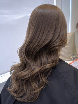 アン(un) キャラメルブラウン/初ブリーチ/暗染め履歴