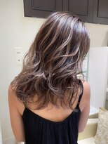 アンドバイモードケイズ (and by MODE K's)&nbsp;コントラストデザインカラー_モードヘアフェミニンロング