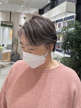 ステアケース ギンザセブン(stair:case ginza7) 白髪ぼかしハイライトローライト　癖を活かしたカット