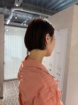 モンルル プル(mon loulou + plus)&nbsp;切りっぱなしボブ、耳掛けボブ
