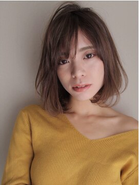 ヨロ(YoLo.) 大人かわいい小顔耳かけレイヤーワンカールボブ 担当山下