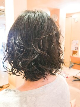 モリオ フロム ロンドン 鶴瀬店 【morio 鶴瀬】大人カワイイフレキシブルウェービーボブ