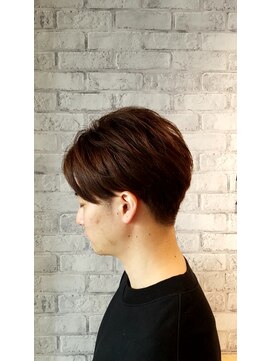 ジーナ(ZINA) トランクスヘア×ハンサムショート