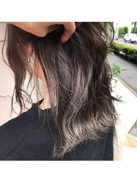 ルチカ(Luccica) 【Luccica】インナーカラー × シルバーグレー