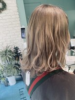 リーホリエ(Lee Horie) 抜け方のキレイなシアベージュ◎