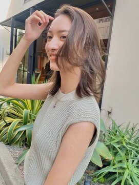 スクリーンギンザメゾン 銀座(SCREEN GINZA MAISON.) クラゲヘアー/小顔に見せるヘア/ココアベージュ/銀座