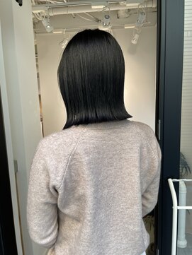 トレス(TRESS) 外ハネボブ 切りっぱなしボブ　ダークグレージュ