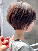 大人かわいい美髪ホワイトグレージュ ネビージュショートボブ
