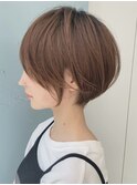 美髪にオトナかわいいホワイトグレージュネビージュショートボブ
