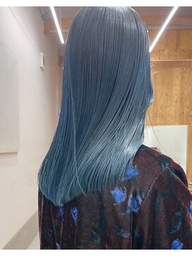 ヘン(hen) 【心斎橋hen】ネイビーブルー　ロングヘア