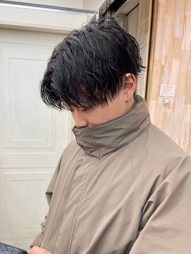 ナンバー アンフィール 渋谷(N° anfeel) 波巻きツイストニュアンスパーマカルマパーマアッシュブラック