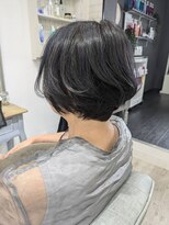 アウリイバイイルヘアー(Aulii by illu hair) ハイライトで作る大人女子向けデザインカラー《ネイビー》