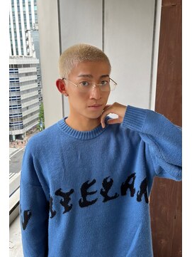 キイ ギンザ(k.e.y GINZA) 金髪坊主