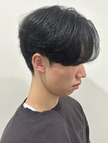 ヒュイル バイ ニアウ(Hwyl by Niau) メンズマッシュセンターパートスパイラルパーマニュアンスパーマ