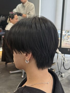 バース 梅田中崎町店(BIRTH) 前下がりセンターパート