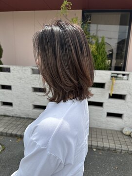 ウニレ バイ センス(unire by sense) 【大人のバレイヤージュ】レイヤーボブカットで動きを◎