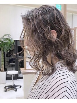 ヘアサロン エフ 渋谷(F) #バレイヤージュ　#ミルクティーベージュ　#アッシュベージュ