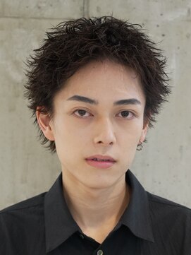 フィフス トウキョウ (fifth TOKYO) ビジネスショートツイストスパイラルパーマツーブロック刈り上げ