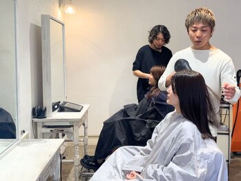 ヴィオレッタ(Violetta)の写真/3席のみの隠れ家サロン◇美容室が苦手な方でも大丈夫◎人目を気にせず過ごせ、くつろげるサロン時間を♪