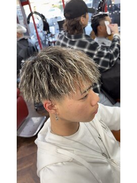 クラウン(CROWN) メッシュ×ツイストパーマ