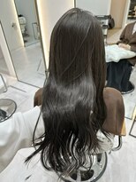 ジーナ ガーデンズ千早(Zina)&nbsp;透明感アッシュグレージュ 千早 美容室 髪質改善