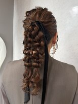 クム(kumu)&nbsp;前髪カット/ヘアセット/レイヤーカット/韓国ヘア/透明感カラー