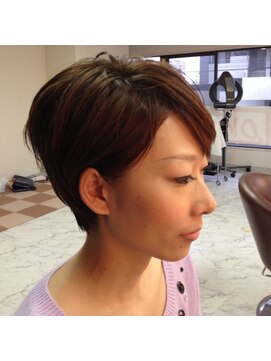トモズヘアデザイン(Tomo's Hair Design) 女性らしいショート
