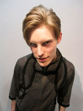 ドライブフォーメン(D-LIVE for MEN) [メンズstyle]流れとスジ感modern７：３ミディアム[戸田駅前]