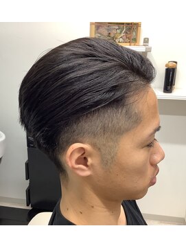 カットアンドビューティ ムーン(MOON) ツーブロック