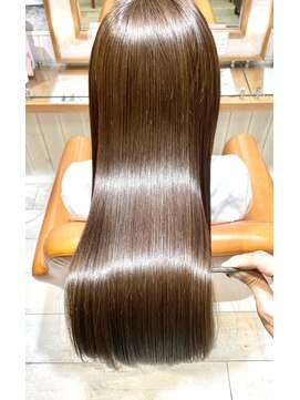 ネオリーブ クタ 町田店(Neolive kuta) ツヤ髪ストレート【町田/縮毛矯正１】